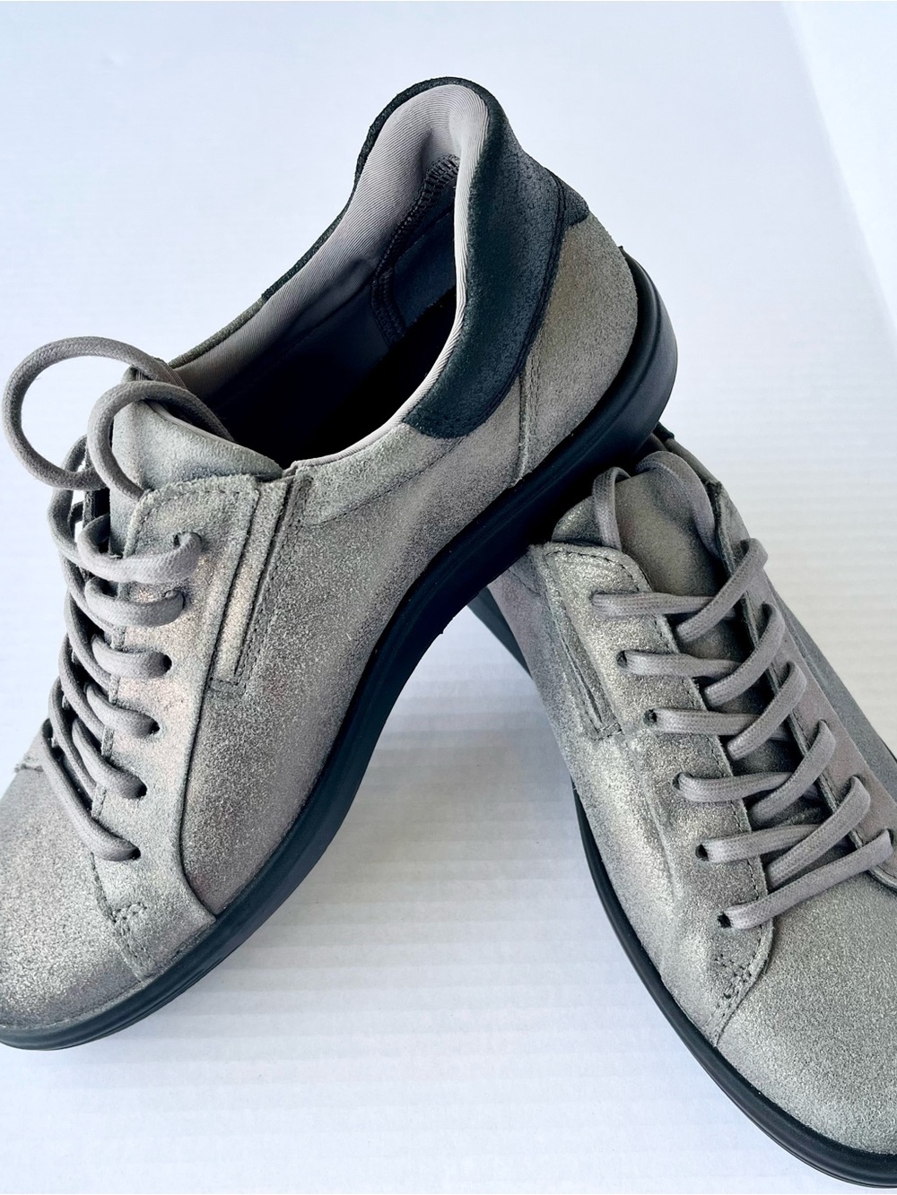ECCO Soft 7 Easy Slip Metallic Leather Sneakers Women’s 8–8.5 EU 39